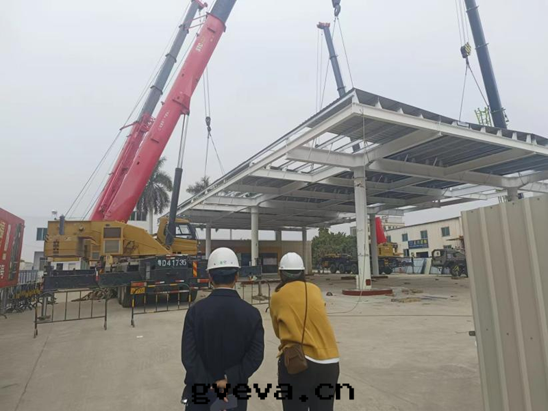 我(wǒ)公司負責施工的(de)中(zhōng)國(guó)石(dàn)油(yóu)潮(cháo)州宝源加油(yóu)站安(ān)全(quán)隐患改造工程，屬于(yú)鋼(gāng)結構框架矩形屋(wū)面罩(zhào)棚