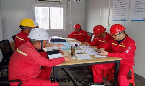 安(ān)全(quán)生(shēng)産始(shǐ)終(zhōng)是(shì)工程建設的(de)重(zhòng)中(zhōng)之(zhī)重(zhòng) 安(ān)全(quán)生(shēng)産始(shǐ)終(zhōng)是(shì)工程建設的(de)重(zhòng)中(zhōng)之(zhī)重(zhòng)